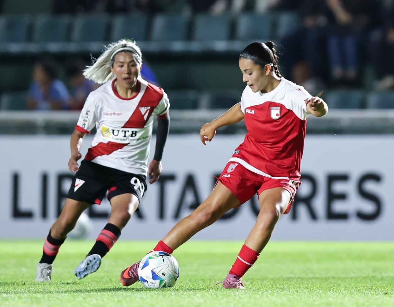 Santa Fe trituró por 7-0 a Always Ready en su debut en la Copa Libertadores Femenina