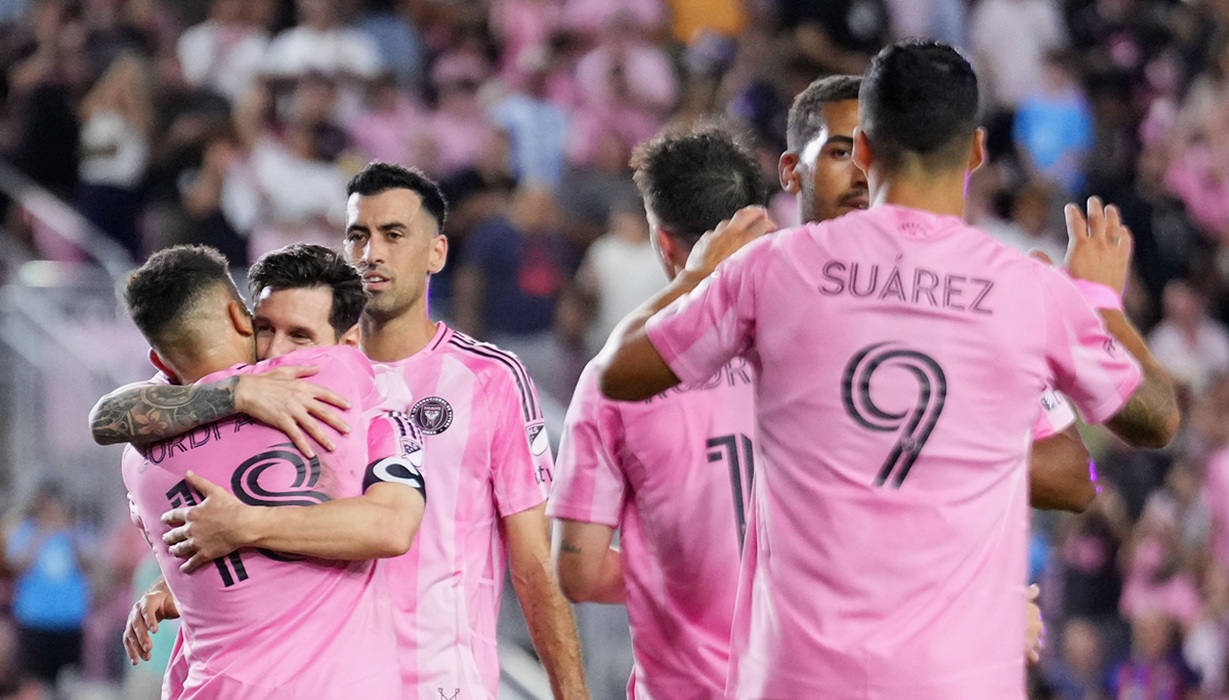 Lionel Messi marcó doblete en la goleada de Inter Miami