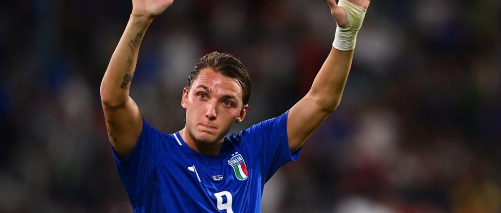 Mateo Retegui llegó a los 9 goles con Italia e igualó a Francesco Totti