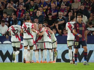 Rayo Vallecano cosechó un 3 a 0 ante Levante con doblete de Jorge de Frutos