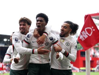 Chelsea hundió aún más al Forest y quedó a dos puntos del Arsenal