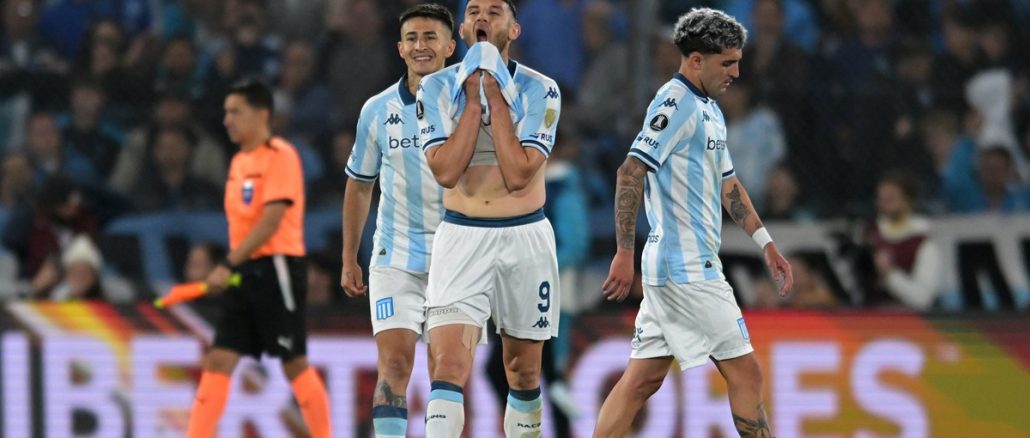 Adrián Martínez no anota desde el 16 de septiembre. Maravilla Martínez lleva seis partidos sin convertir y Racing lo sufre