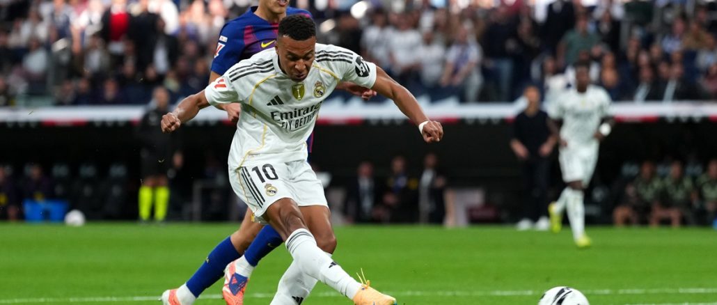 Mbappé abrió El Clásico con gran gol ante Barcelona
