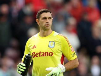 Confuso episodio con Dibu Martínez en Europa League