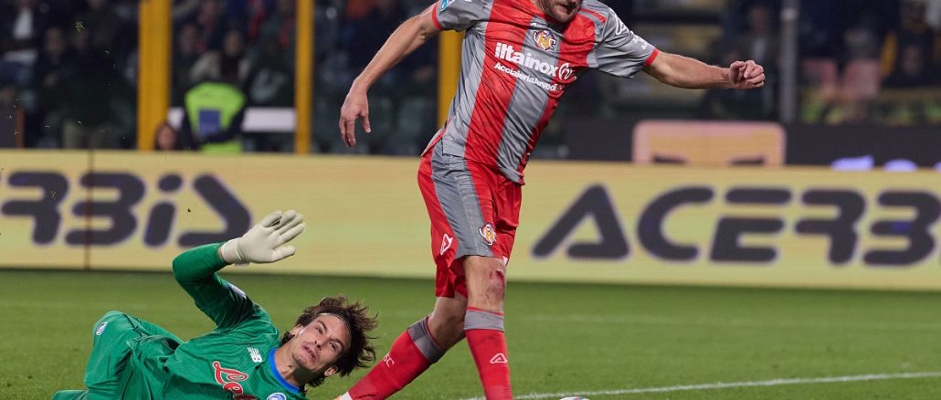 Cremonese venció al Atalanta con el primer gol de Jamie Vardy en la Serie A