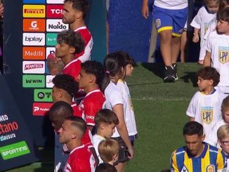 El juez Pablo Dóvalo informó a los jugadores de Estudiantes