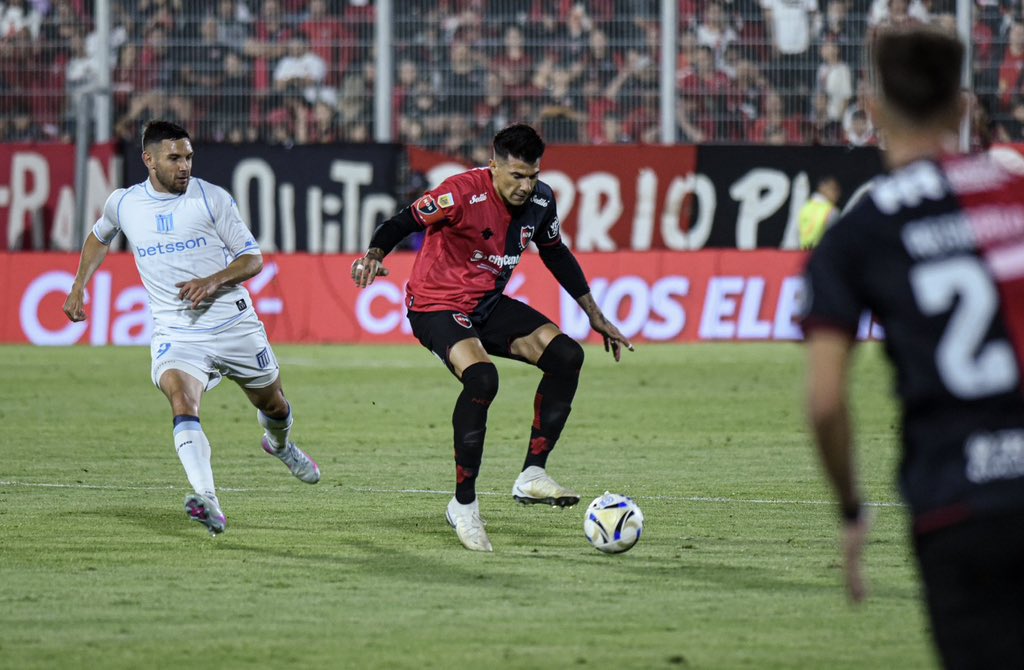 Racing acertó la última y venció a Newell's