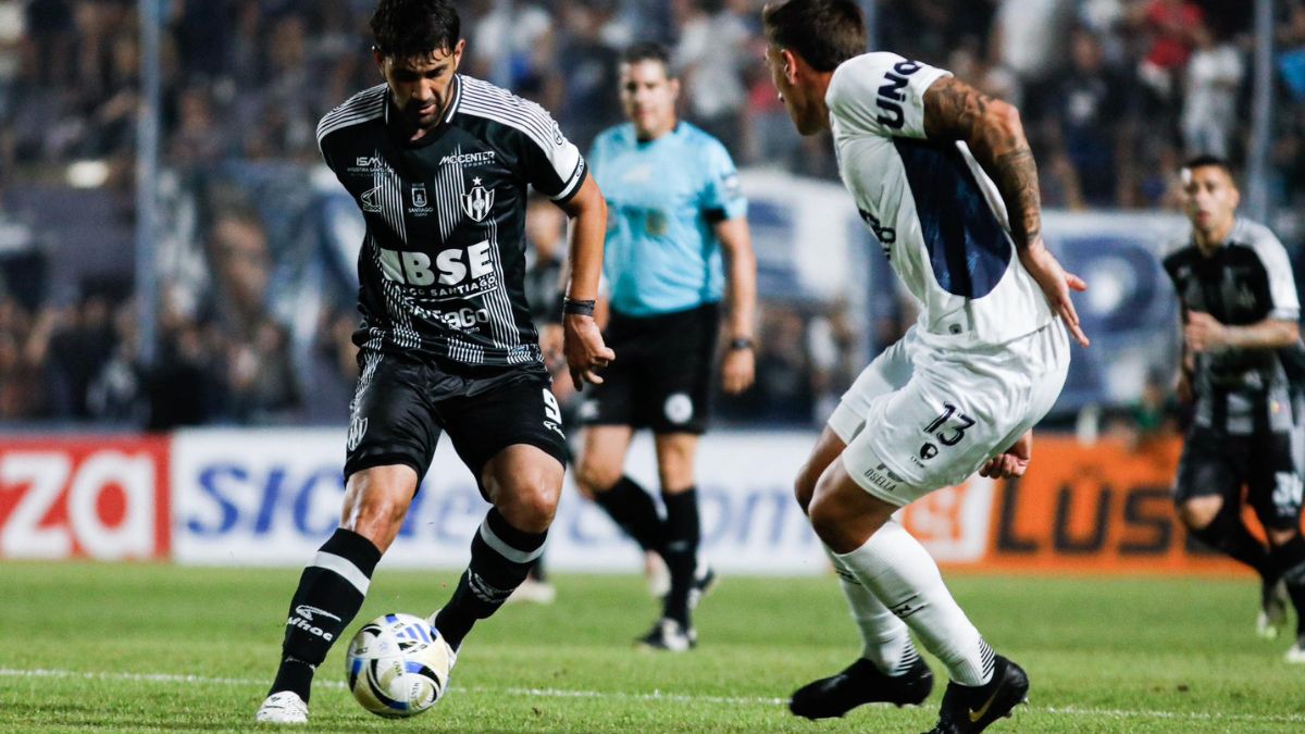 La Lepra mendocina y el Ferroviario jugaron en el Gargantini.
