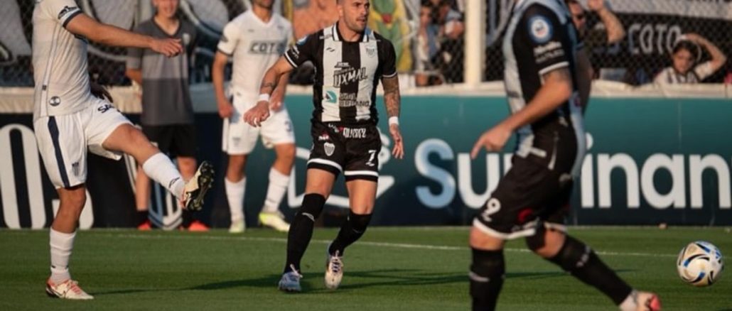 Fue 1 a 0 con gol de Francisco Ramírez sobre el final. Estudiantes derrotó a Tristán Suárez en Caseros y es semifinalista