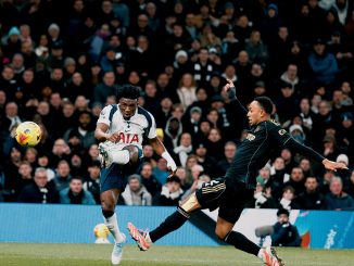Fulham golpeó de entrada y se impuso ante Tottenham