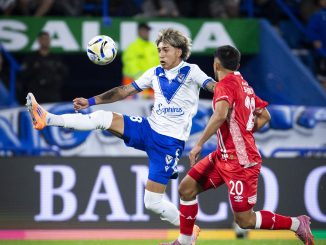 Con doblete de Hernán López Muñoz, Argentinos eliminó a Vélez en Liniers