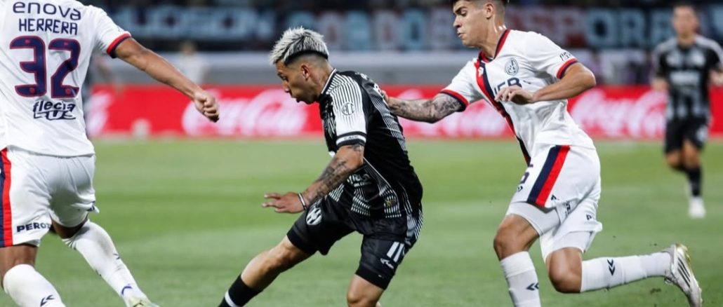 Central Córdoba se lo dio vuelta a San Lorenzo y clasificó a cuartos de final