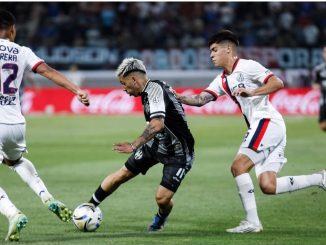 Central Córdoba se lo dio vuelta a San Lorenzo y clasificó a cuartos de final