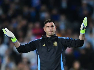 Dibu Martínez, nominado al Premio The Best