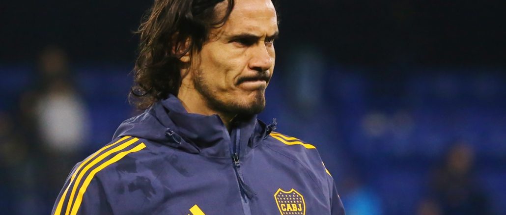 Edinson Cavani no tuvo un buen 2025 en Boca Tras la práctica del viernes, el uruguayo quedó adentro. Cavani concentra para el Boca - River: ¿Será titular?