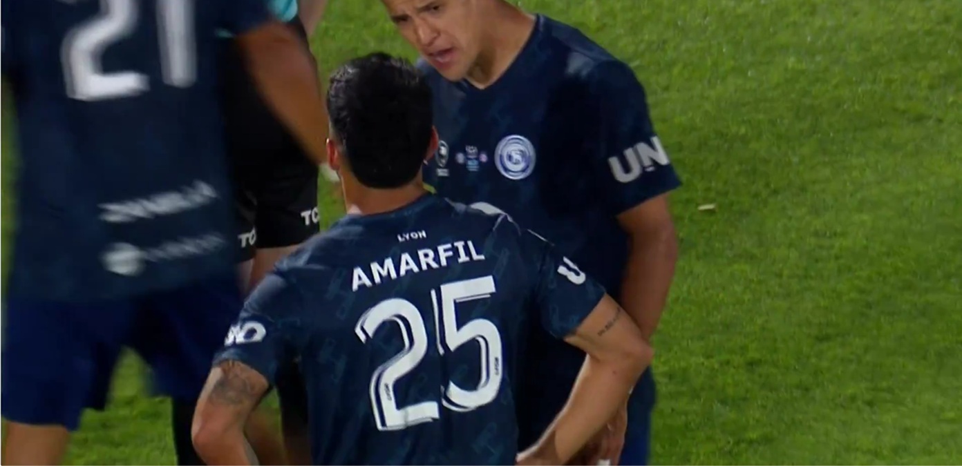 Franco Amarfli vio la roja en la final de Copa Argentina