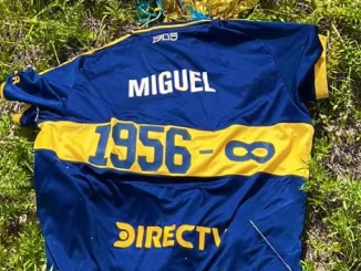Encontraron la camiseta del homenaje de Boca a Miguel Ángel Russo que lanzaron al cielo