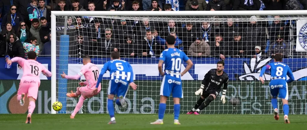 deportivo-alaves-v-rc-celta-de-vigo-laliga-ea-sports Enzo Fernández anotó el quinto gol en la temporada de Chelsea en el triunfo sobre Burnley