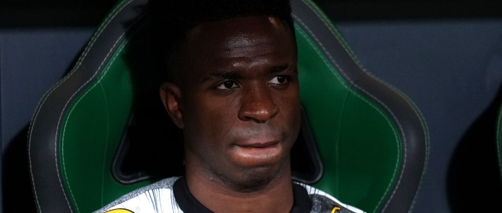 El brasileño quiere que le igualen la paga histórica de Cristiano Ronaldo. Real Madrid ofreció 20 millones anuales a Vinicius pero él pretende más