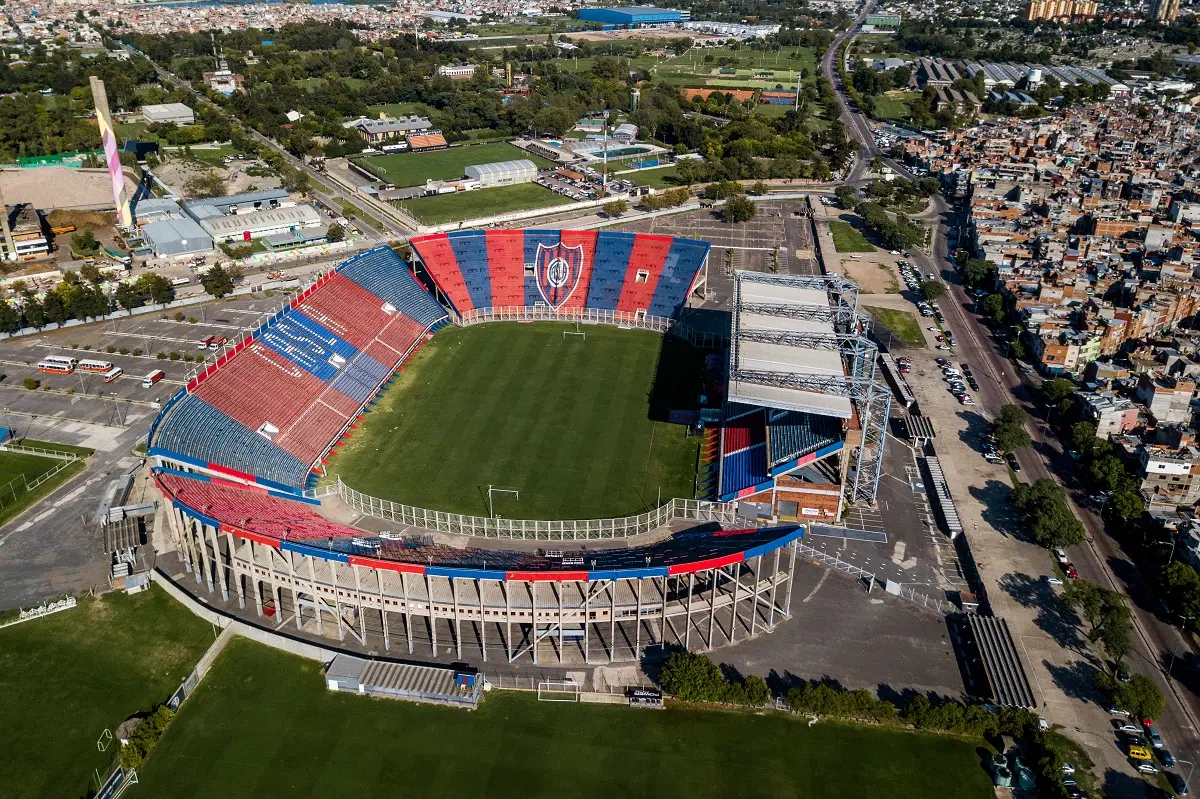 En el día de la fecha, por instrucción del Presidente de AFA, Claudio Tapia, se transfirió a la cuenta bancaria de cada uno de los jugadores del Club Atlético San Lorenzo los haberes correspondientes al mes de julio (saldo) y agosto. En relación al futbolista Cuello, quien había intimado formalmente a la entidad, se le giró el saldo de agosto y la totalidad de septiembre y octubre, evitando que quede en libertad de contratación por falta de pago lo que hubiese generado un perjuicio económico para la institución.