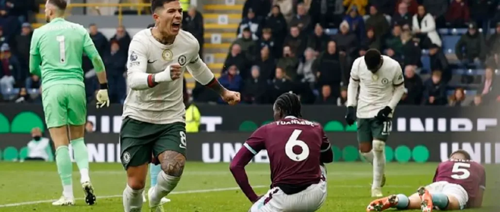 Enzo Fernández anotó su quinto gol en la temporada del Chelsea ante el Burnley