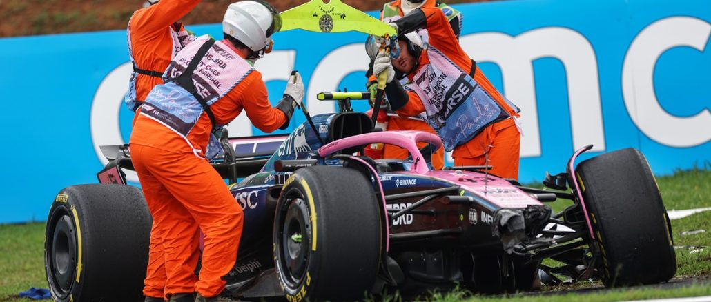 El piloto argentino tuvo un accidente en la sprint. Alpine trabaja en el auto de Colapinto: ¿Correrá en la qualy?
