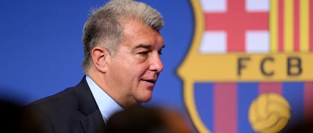 fc-barcelona-president-joan-laporta-press-conference (3) Joan Laporta: "La visita de Messi fue un arrebato espontáneo que muestra su barcelonismo"