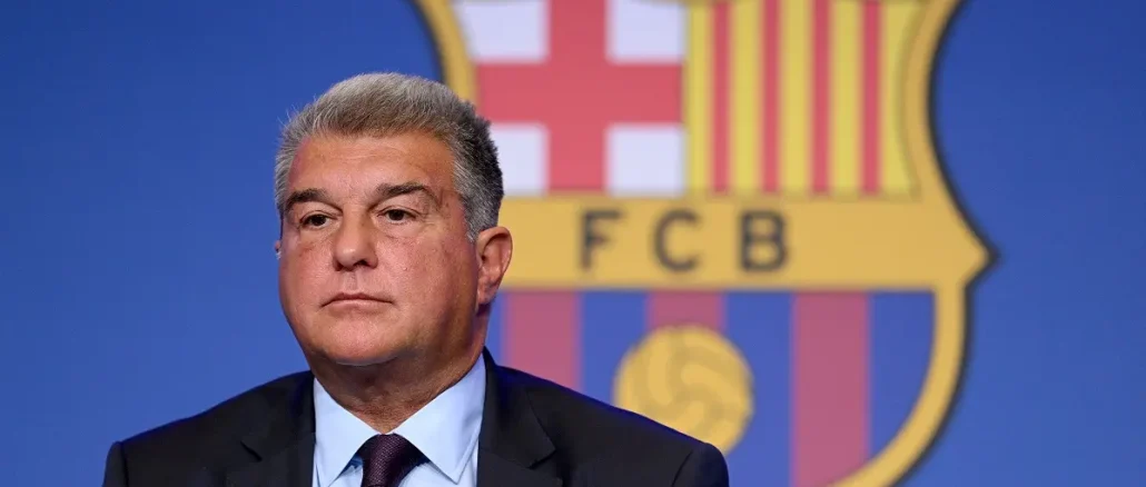 fc-barcelona-president-joan-laporta-press-conference (3) Joan Laporta y el regreso al Camp Nou: "Será el mejor estadio del mundo"