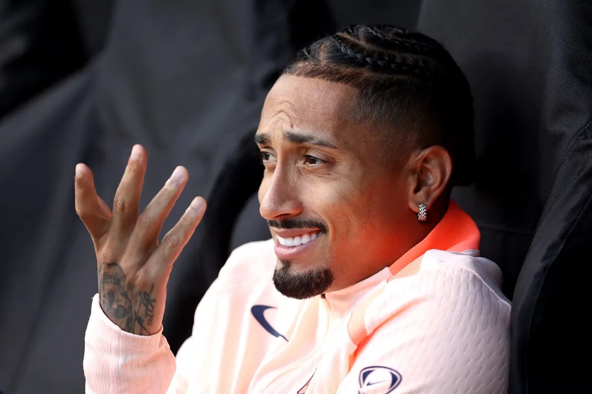 Raphinha, sin filtro: "No ganar el Balón de Oro fue una decepción y "quiero retirarme en Barcelona"