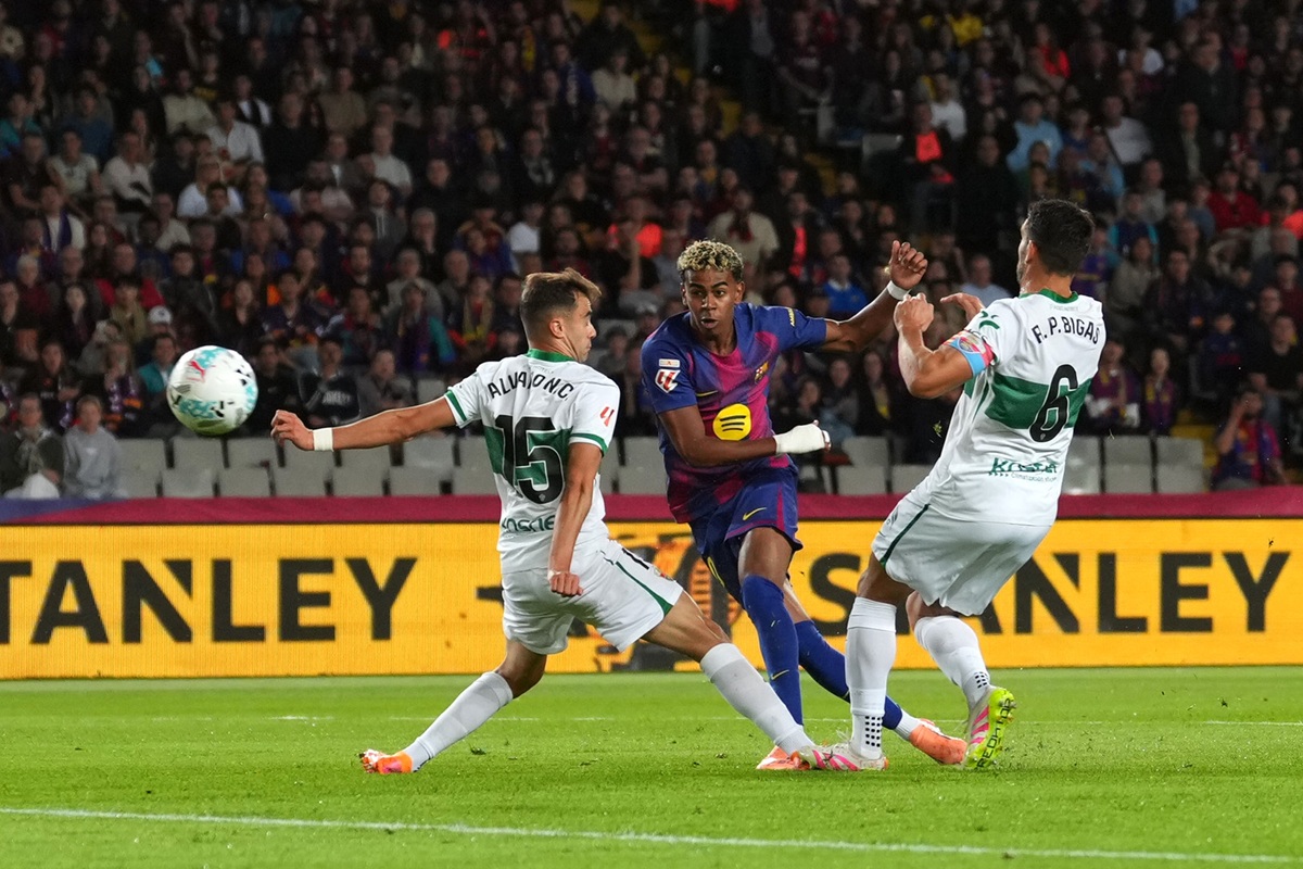 Lamine Yamal despejó dudas sobre su físico con golazo ante Elche