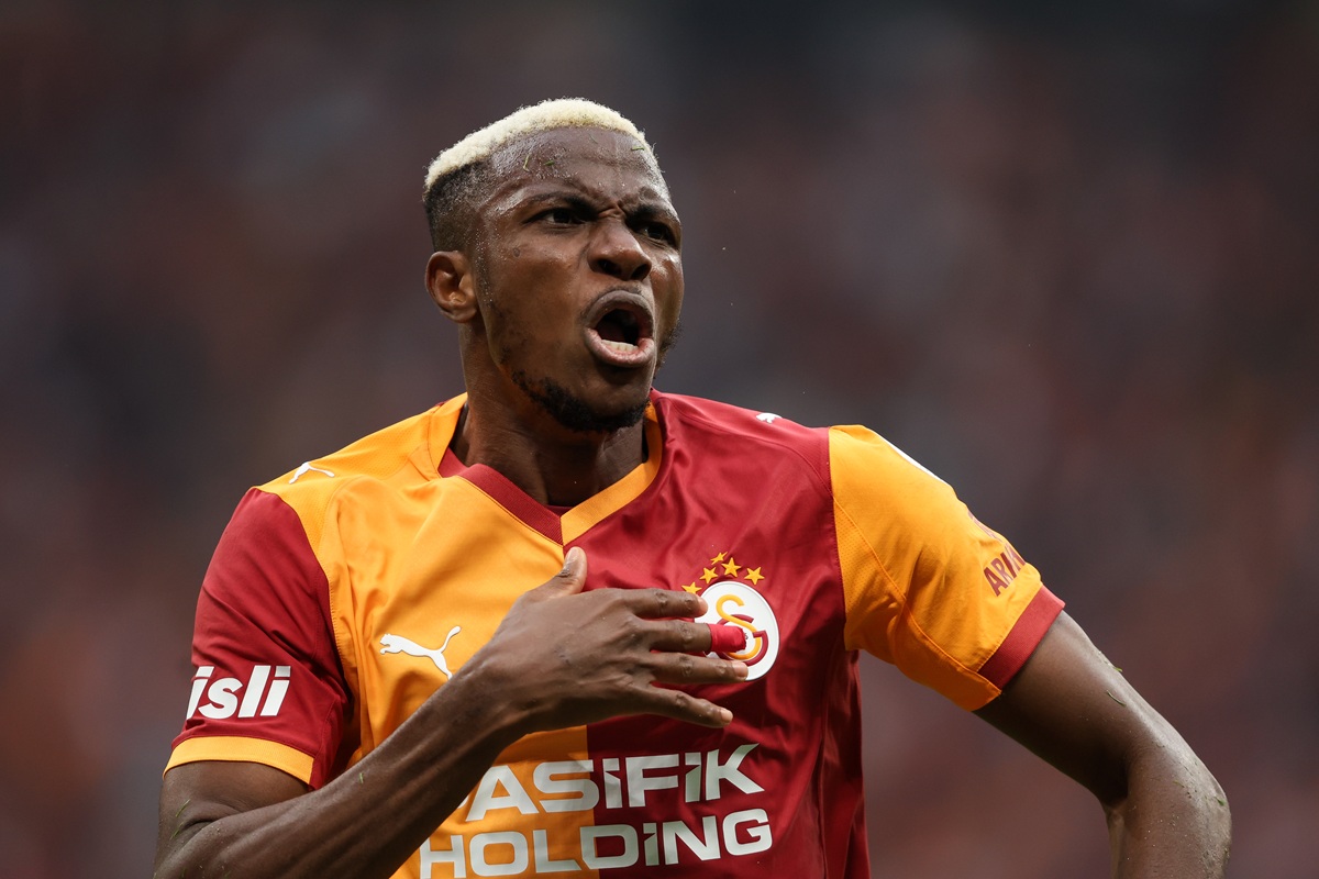 Galatasaray aplastó a Ajax con triplete de Victor Osimhen