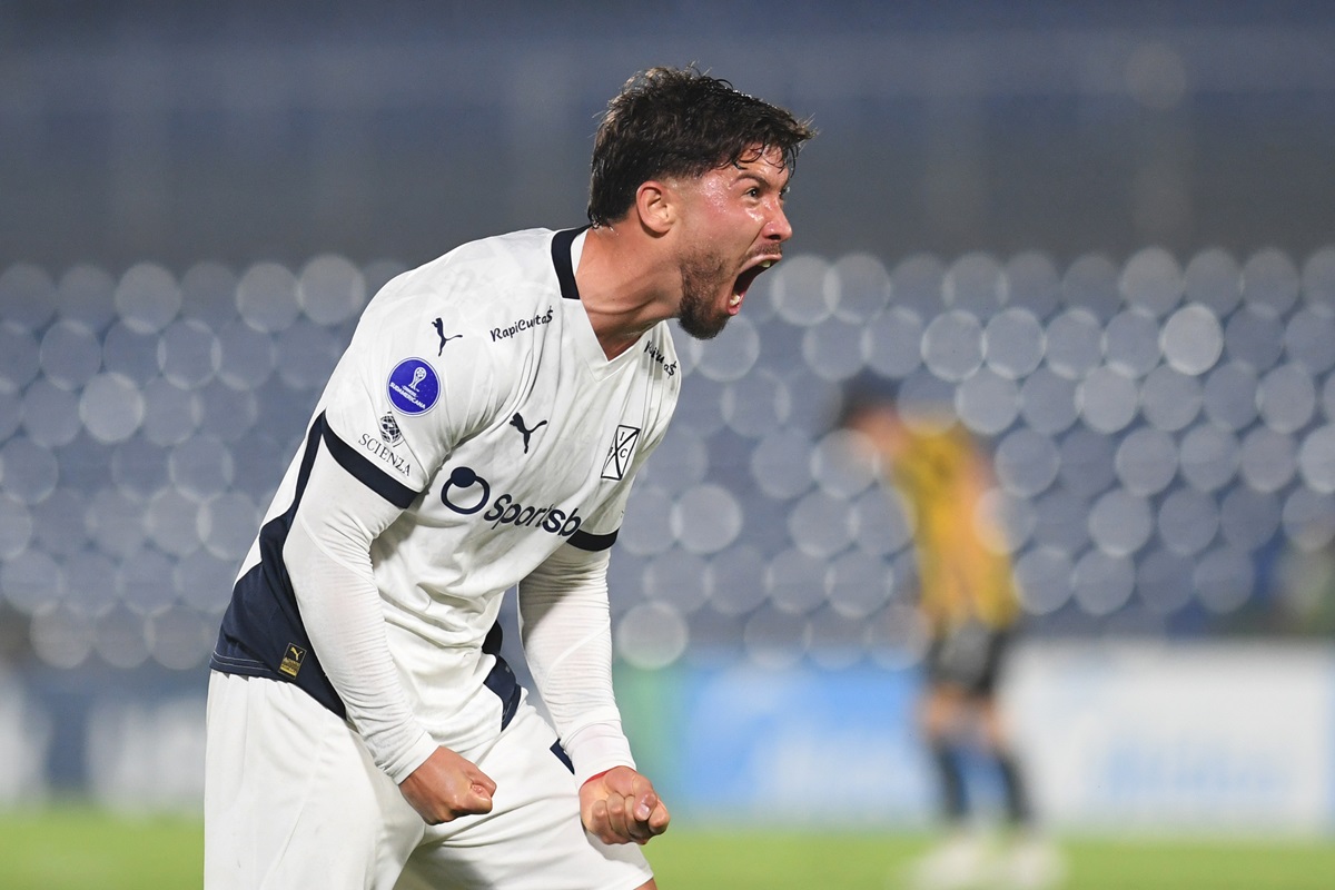 Gustavo Quinteros: «Ojalá no haya sido el último partido de Loyola en Independiente»