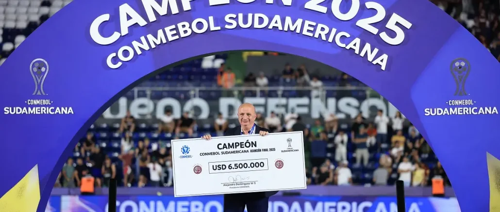 lanus-v-atletico-mineiro-final-copa-conmebol-sudamericana-2025 Nicolás Russo, presidente de Lanús, en contra del pasillo de Estudiantes: "No me gustó"