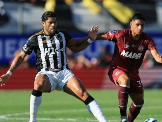 Lanús y Atlético Mineiro empatan al descanso