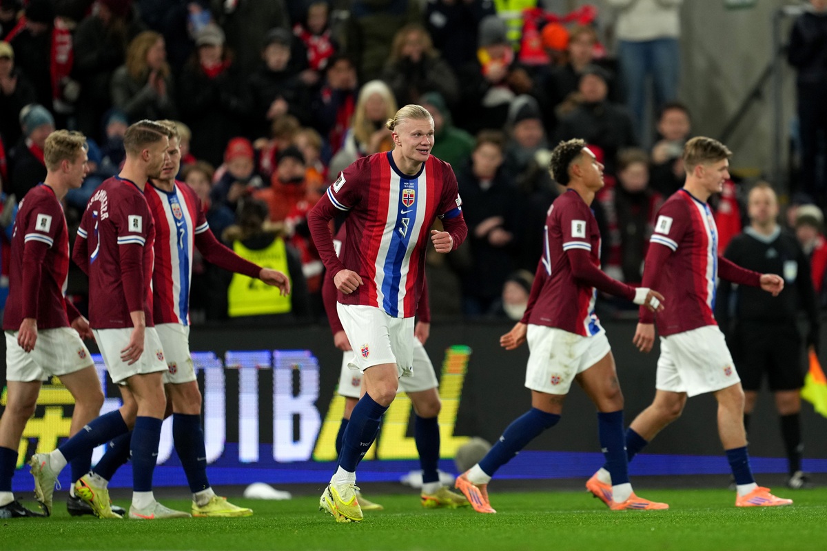 Erling Haaland y Sorloth lideran el regreso de Noruega a la Copa del Mundo
