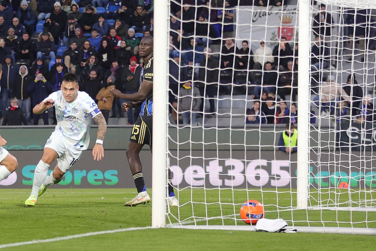 Inter ganó con doblete de Lautaro y pelea con Milan el liderazgo de Serie A