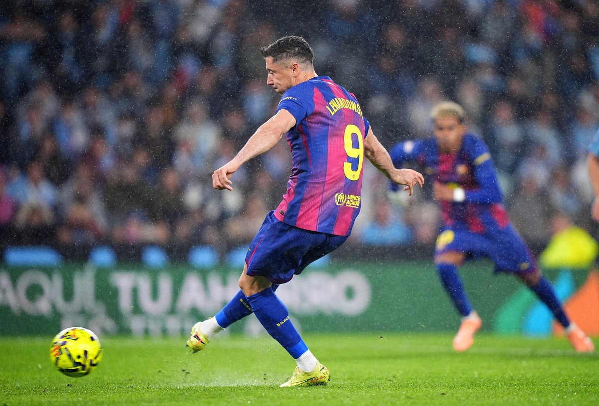 Lewandowski volvió al gol frente a Celta y superó a Neymar en el Barcelona