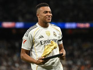 Kylian Mbappé marcó doblete ante Valencia