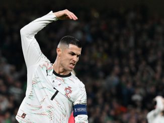 Cristiano Ronaldo fue expulsado por un codazo en Irlanda