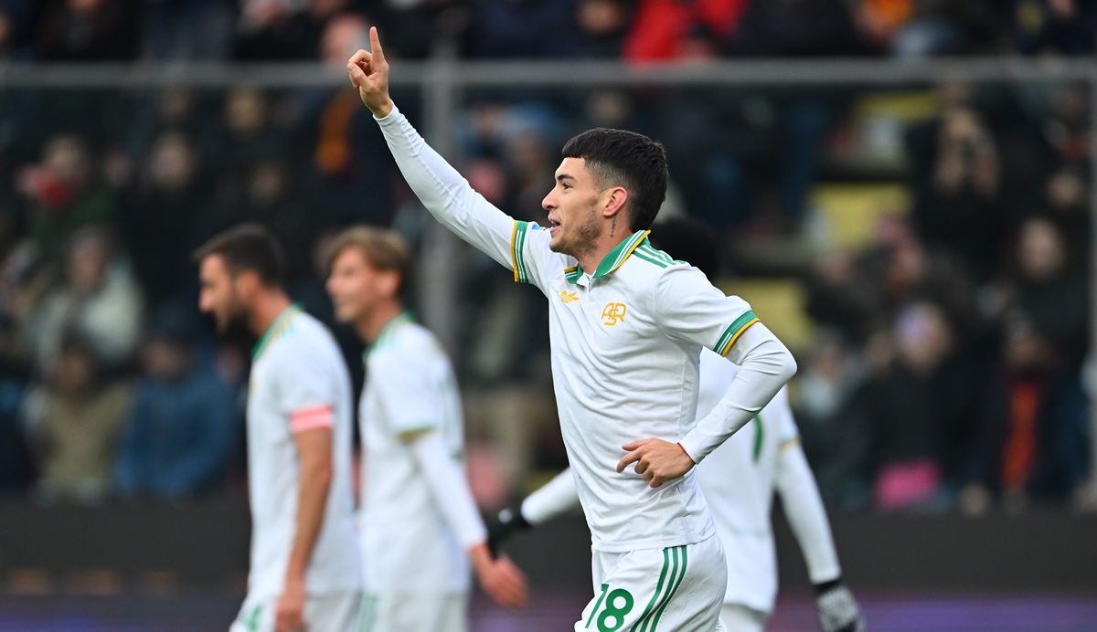 Otro gol de Matías Soulé para la Roma líder de Serie A