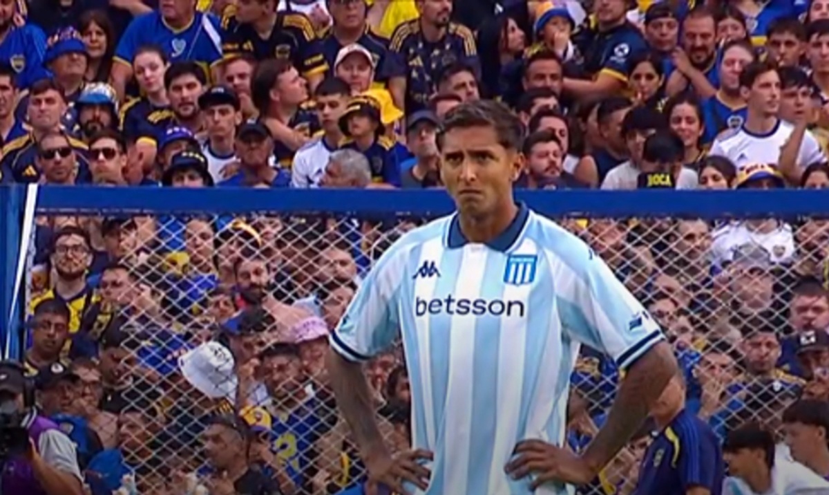 La hinchada de Boca cargó contra Agustín Almendra: “El que no salta es un traidor”