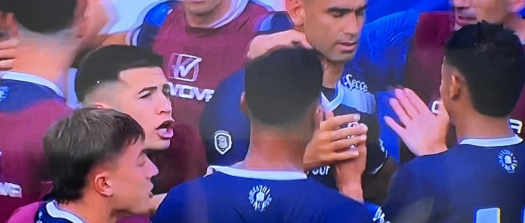 El Quemero se impone con un penal de David Escalante. Acassuso amplió la serie ante Armenio y sueña con el ascenso