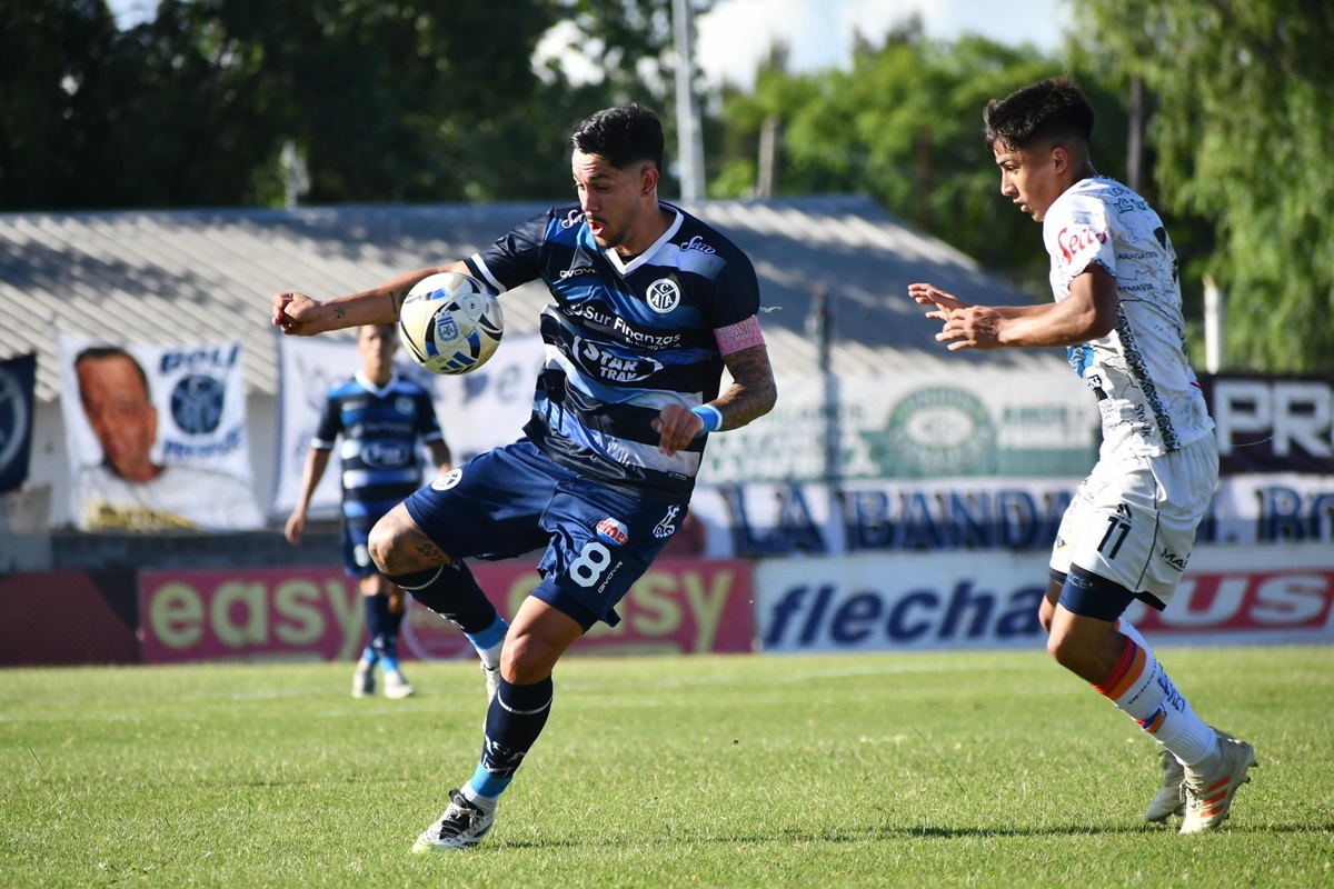 Acassuso le ganó a Armenio y quedó a 90 minutos de un soñado ascenso