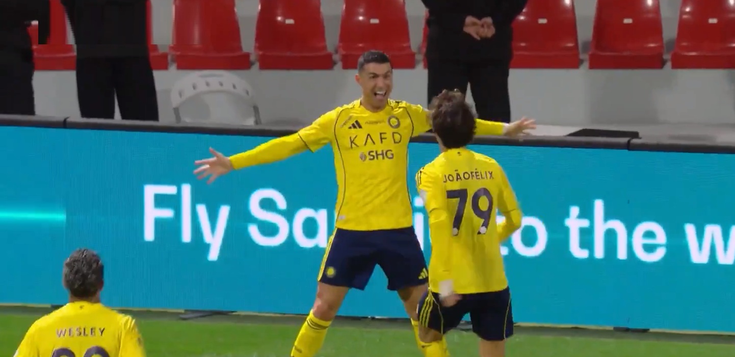 Cristiano Ronaldo cerró 2025 haciendo un gol con la espalda
