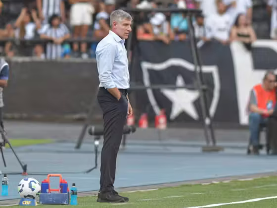 Martín Palermo dejó su cargo en Fortaleza