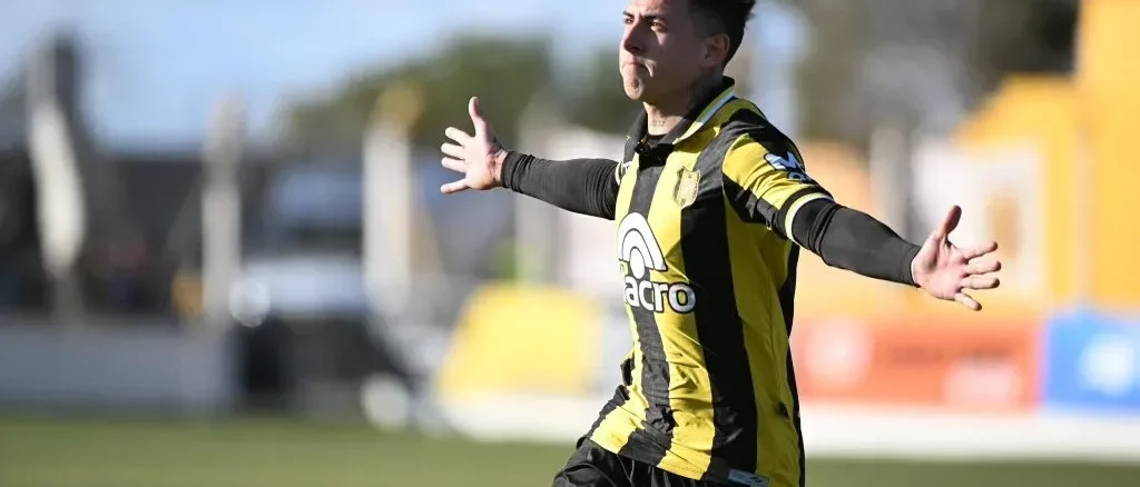 Nazareno Solís Nazareno Solís dejará de pertenecer a Boca