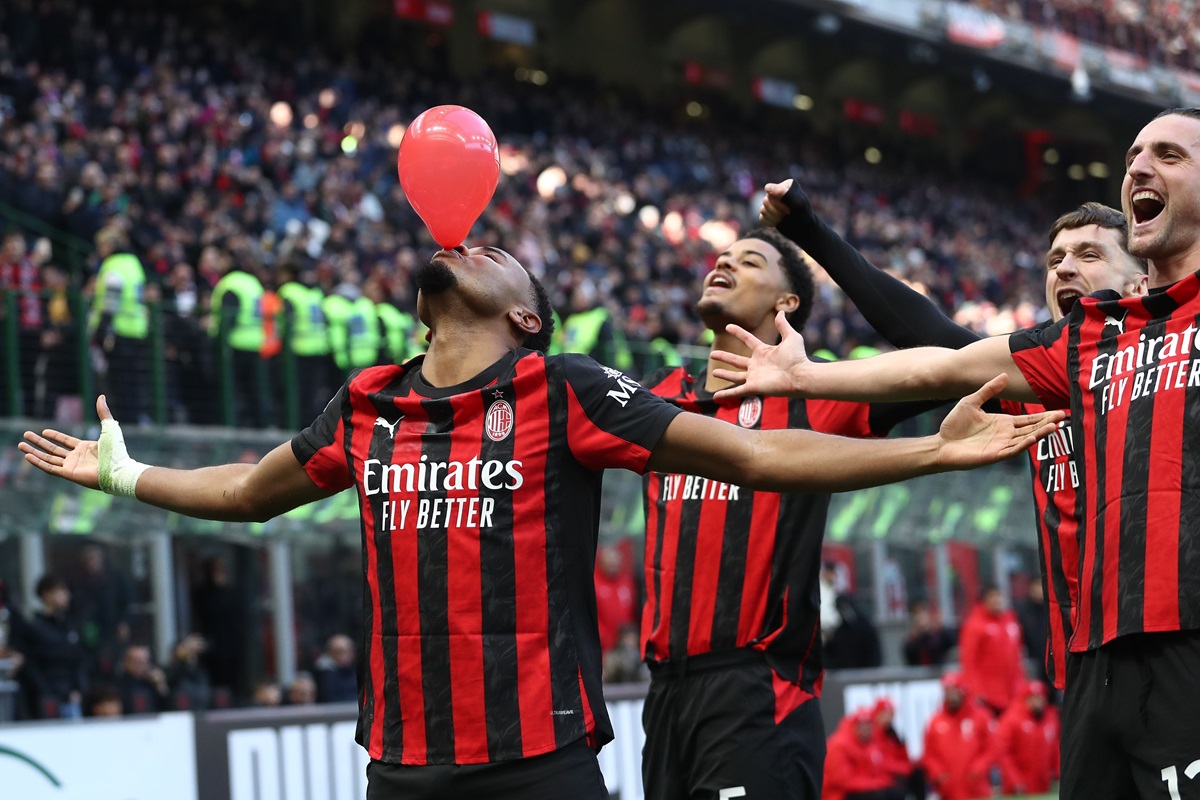 Nkunku tuvo su estreno goleador en Serie A e infló su globo rojo