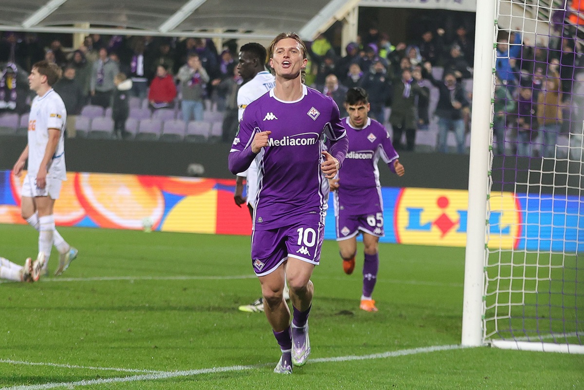 Fiorentina venció a Dinamo Kiev y se acomoda en Conference League