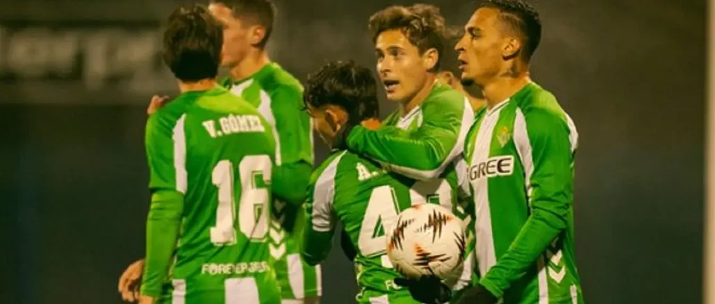 betis-dinamo-zagreb Betis goleó al Dinamo Zagreb y estiró el invicto en la Europa League