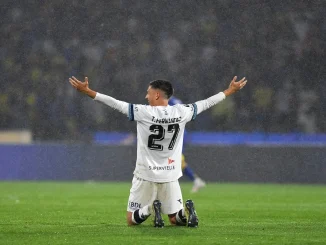 Thiago Fernández se va libre de Vélez y arregla con el Villarreal